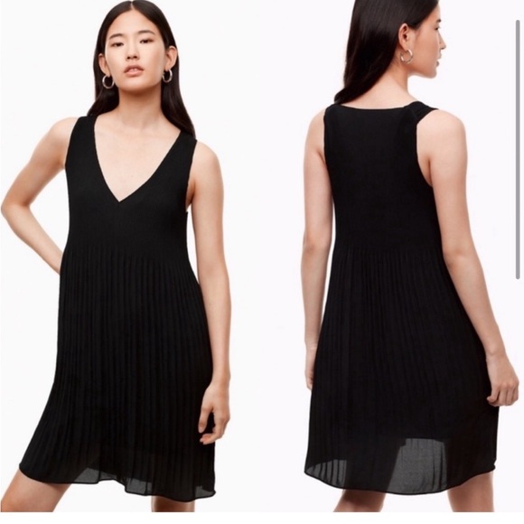 Aritzia Dresses & Skirts - Artizia Babaton back dress